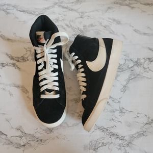 Nike Blazer Mid Vintage Suede Sneaker 